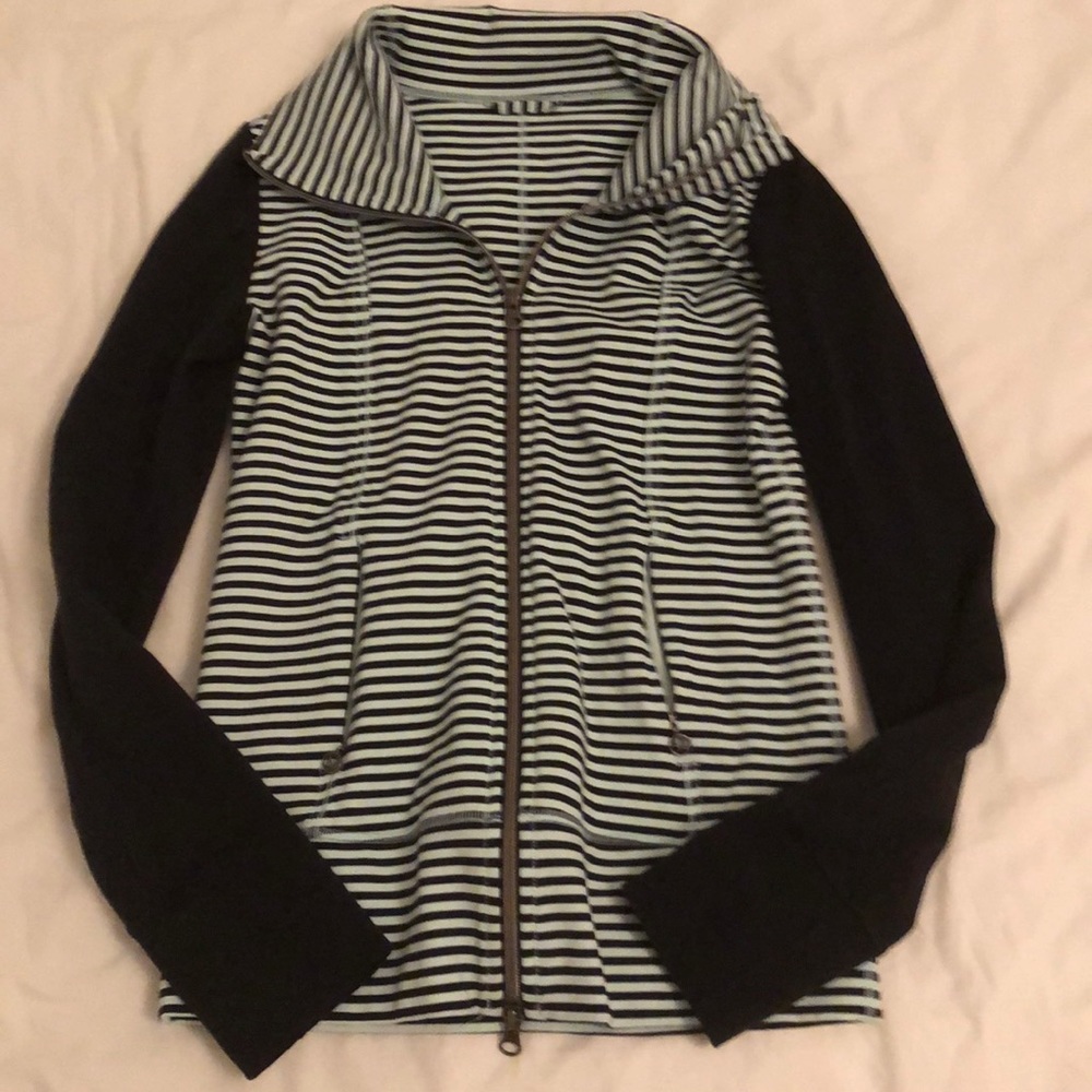 NEVER WORN lululemon jacket